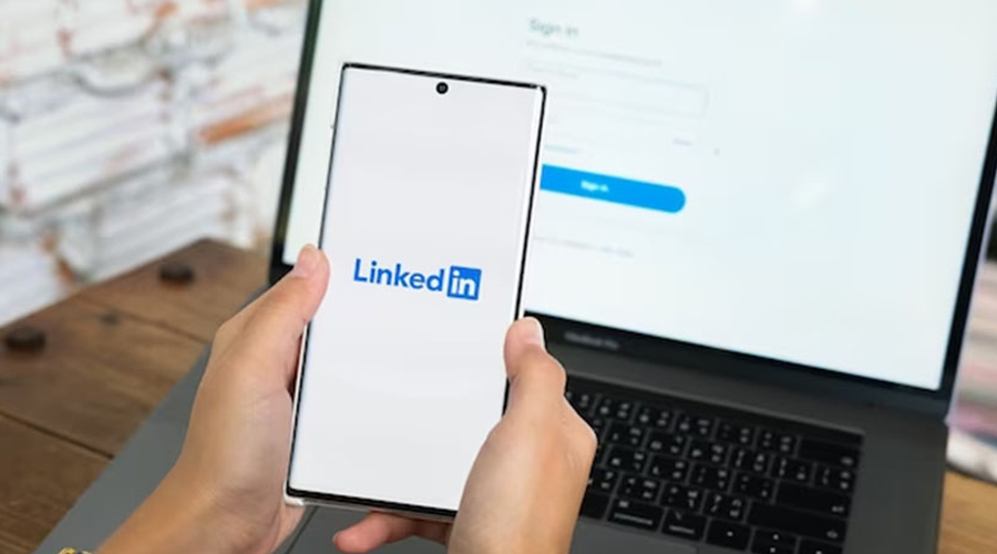 How-Much-Does-It-Cost-to-Build-a-LinkedIn-Pulse-Clone-App-Development